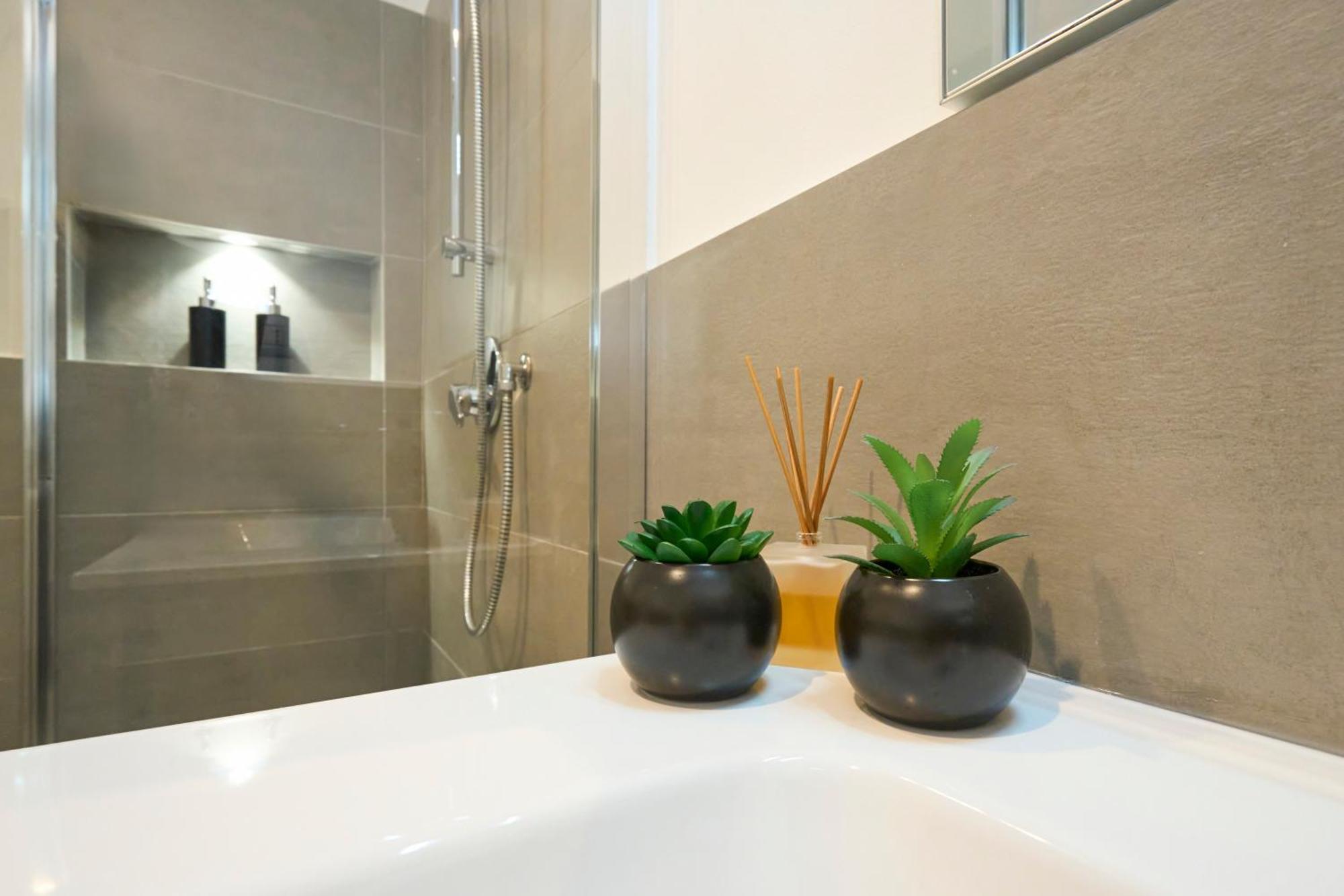 Luxury Design Suite - 20 Minutes From Duomo-Navigli Milánó Kültér fotó